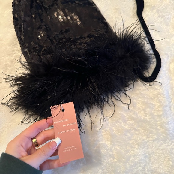 Miss Lola Black feather trim sequin skirt - Picture 3 of 14